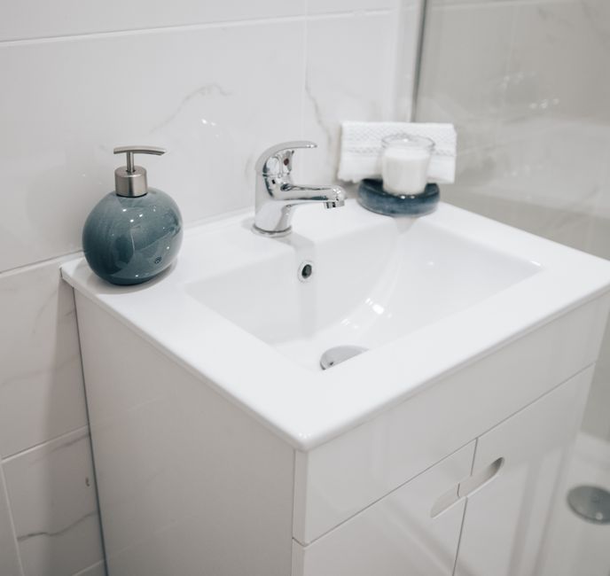 Master bathroom cleaning project